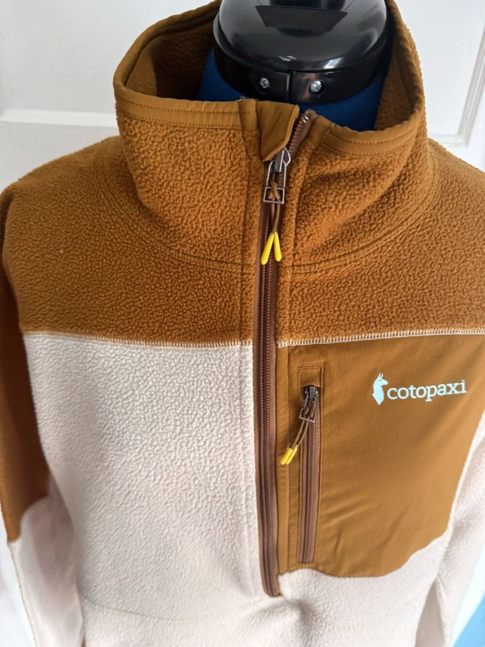 Cotopaxi Cream, Tan, Brown Half Zip Sherpa L/S Pullover Top XL - Picture 6 of 7